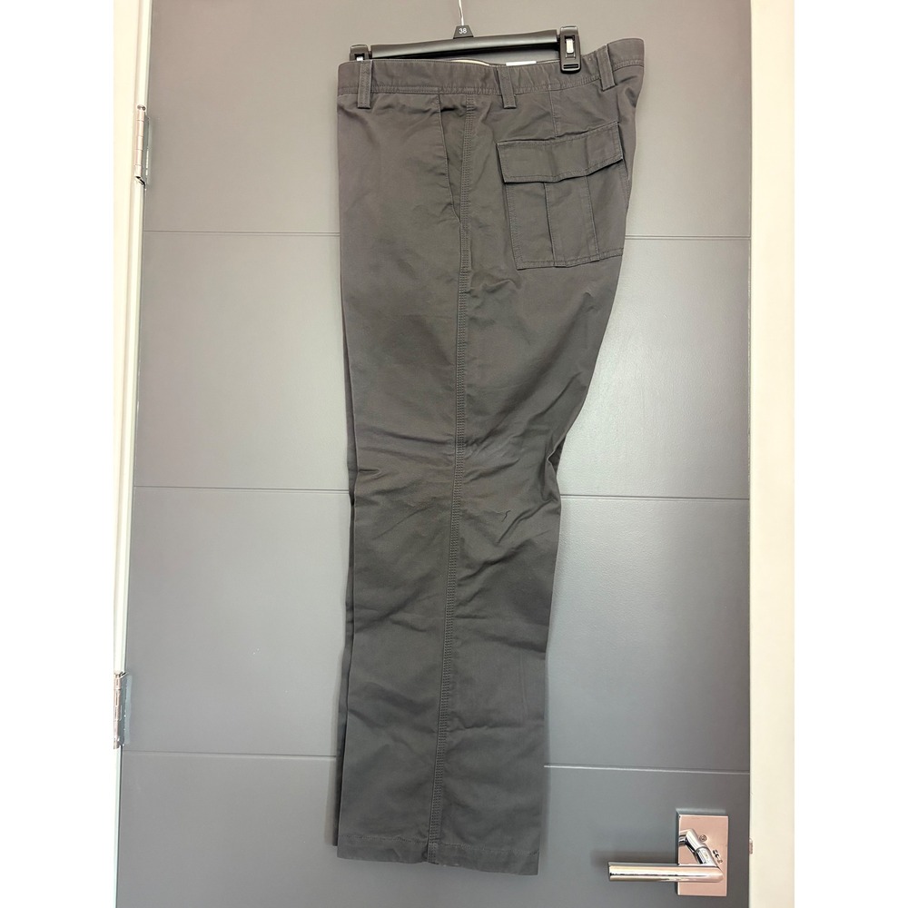 Dockers Mens Comfort Waist Khaki Pants Gray Classic Fit Cargo 38x30 466453 - Picture 2 of 5